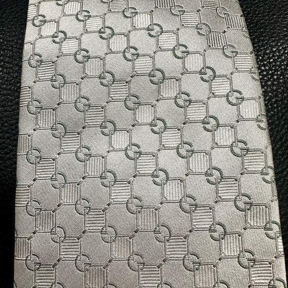 GUCCI Neck Tie 💎Authentic - Picture 4 of 12